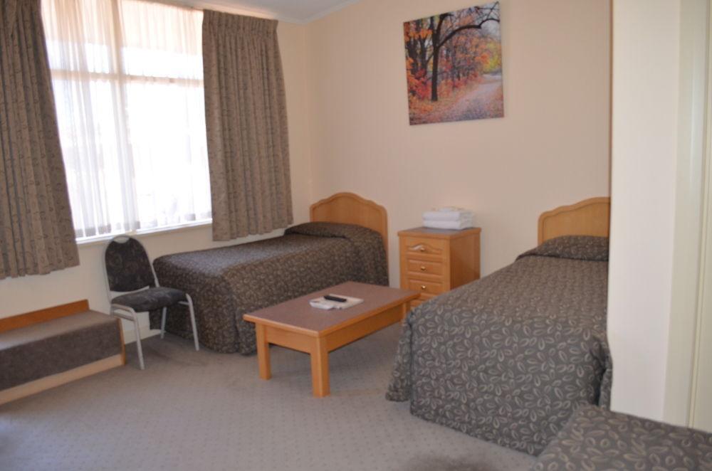 Glenelg Motel Adelaide Buitenkant foto