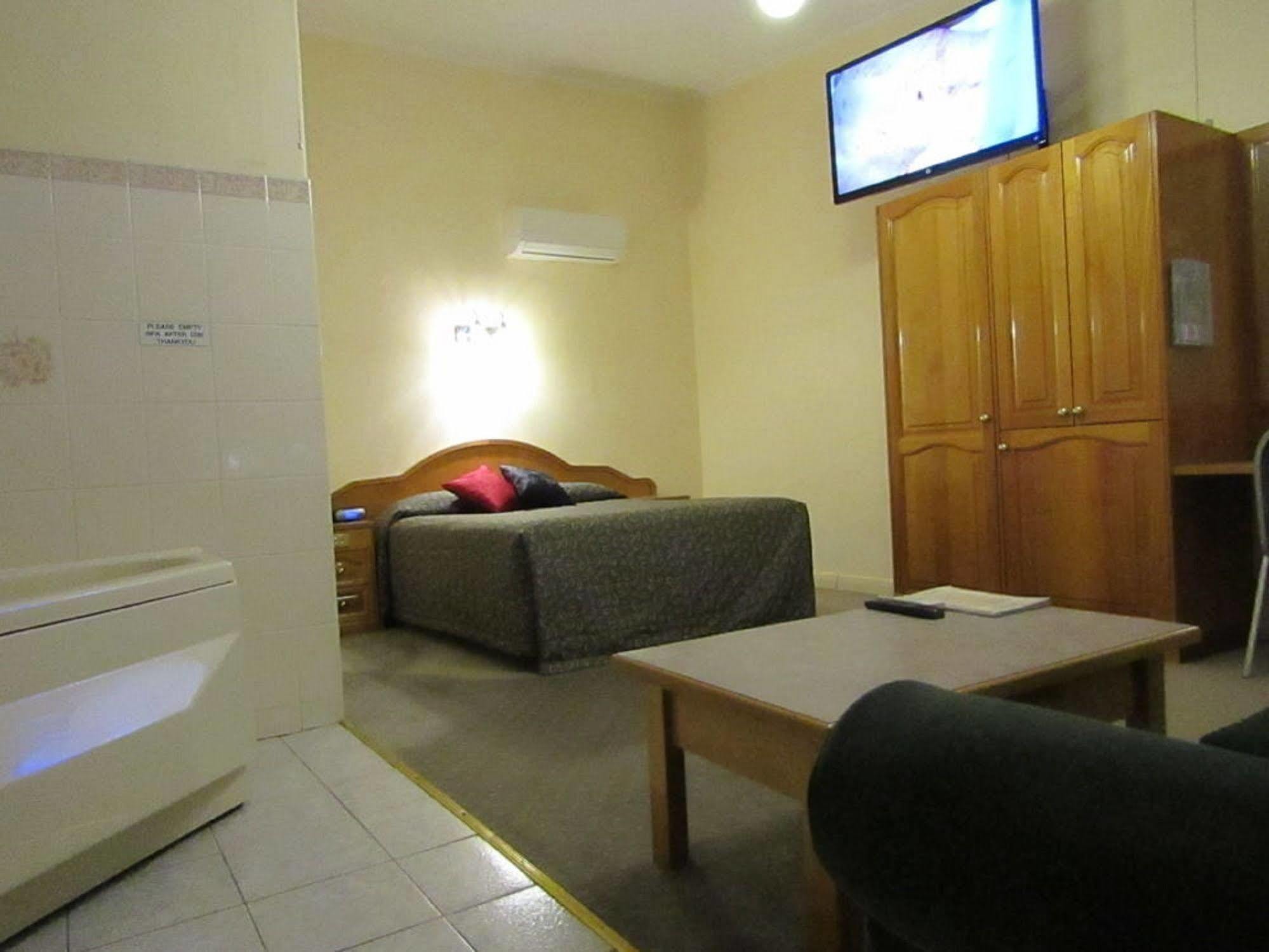 Glenelg Motel Adelaide Buitenkant foto